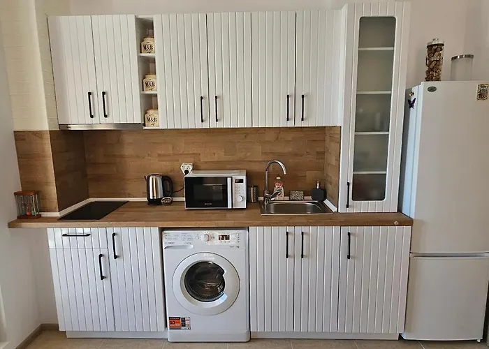 Villa Vp Astoria 5 Elenite